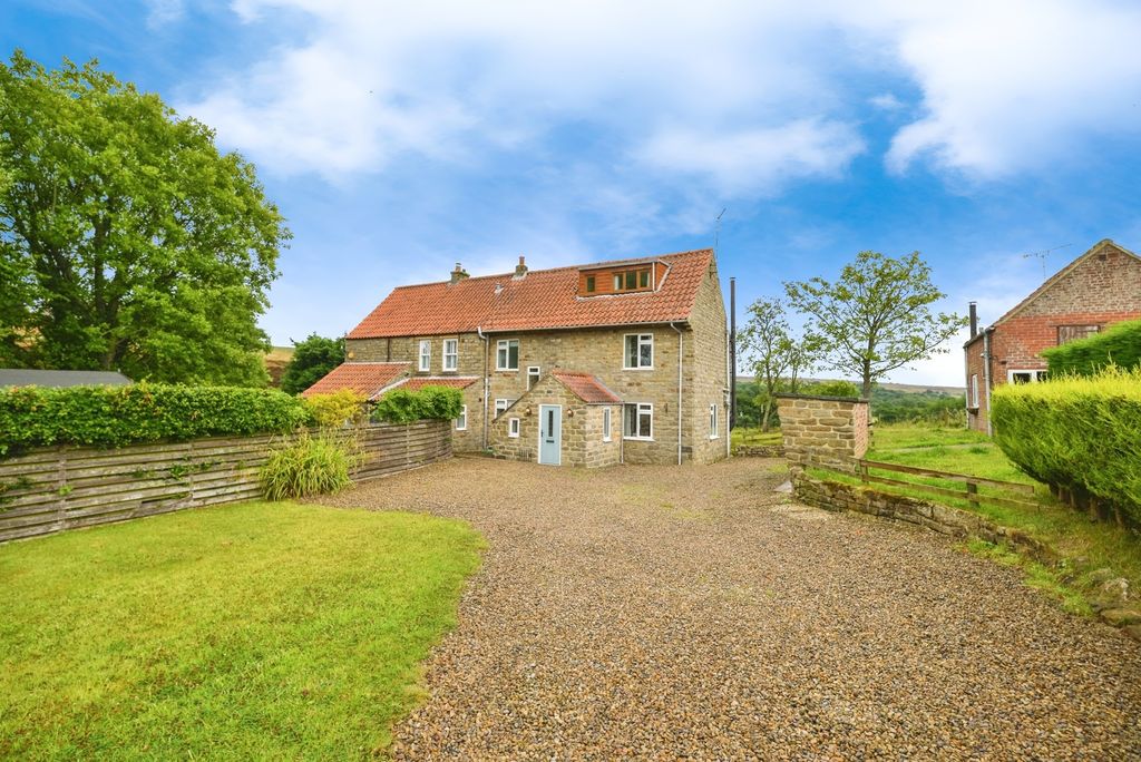 Property photo 1 of 17 Photo