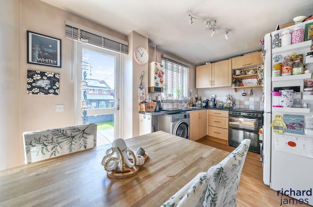 Property photo 2 of 8 2Bd02172538543B982E9E483E6Fc93F6