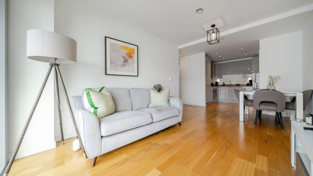 Property photo 3 of 20