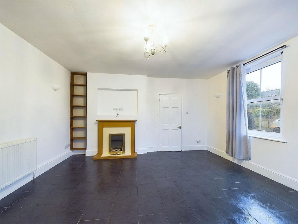 Property photo 3 of 19 Cam03810G0-Pr0117-Still002.Jpg