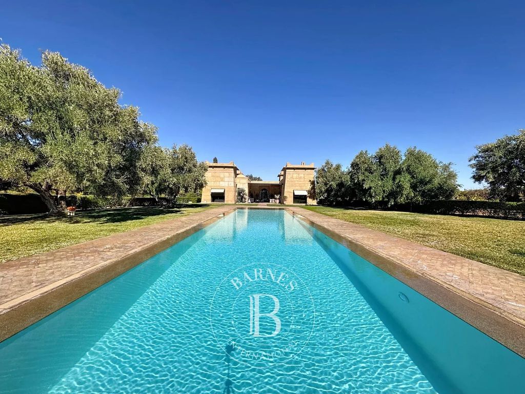 Property photo 3 of 31