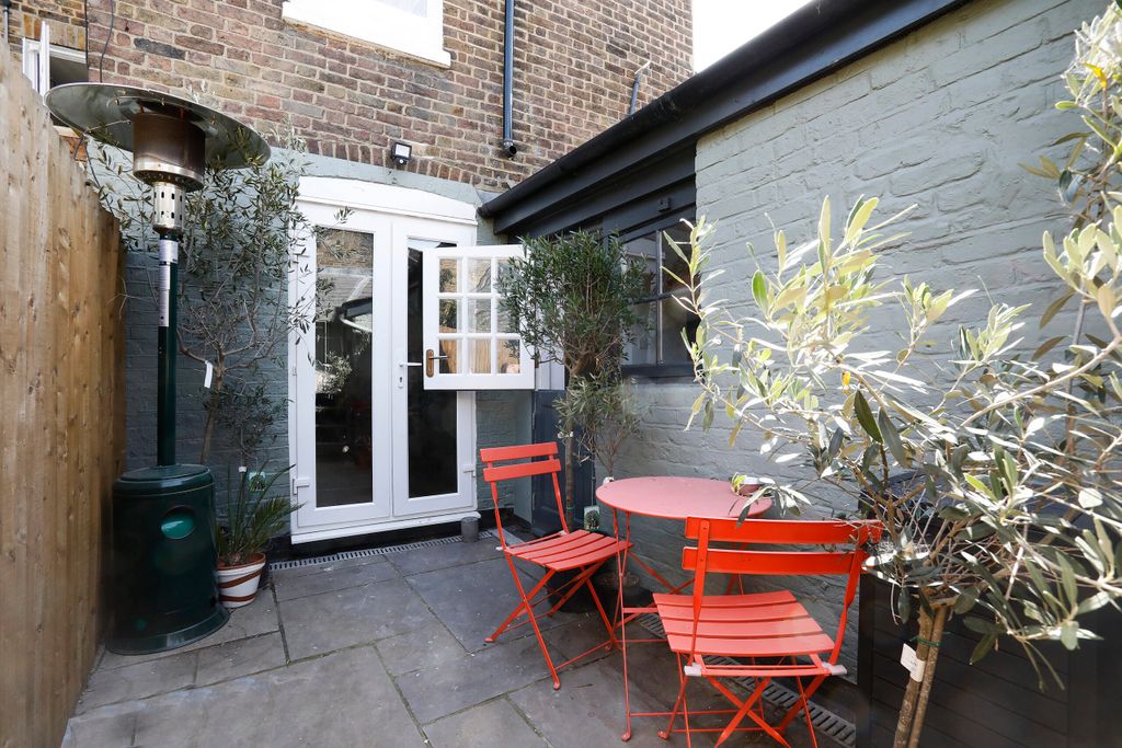 Property photo 3 of 13