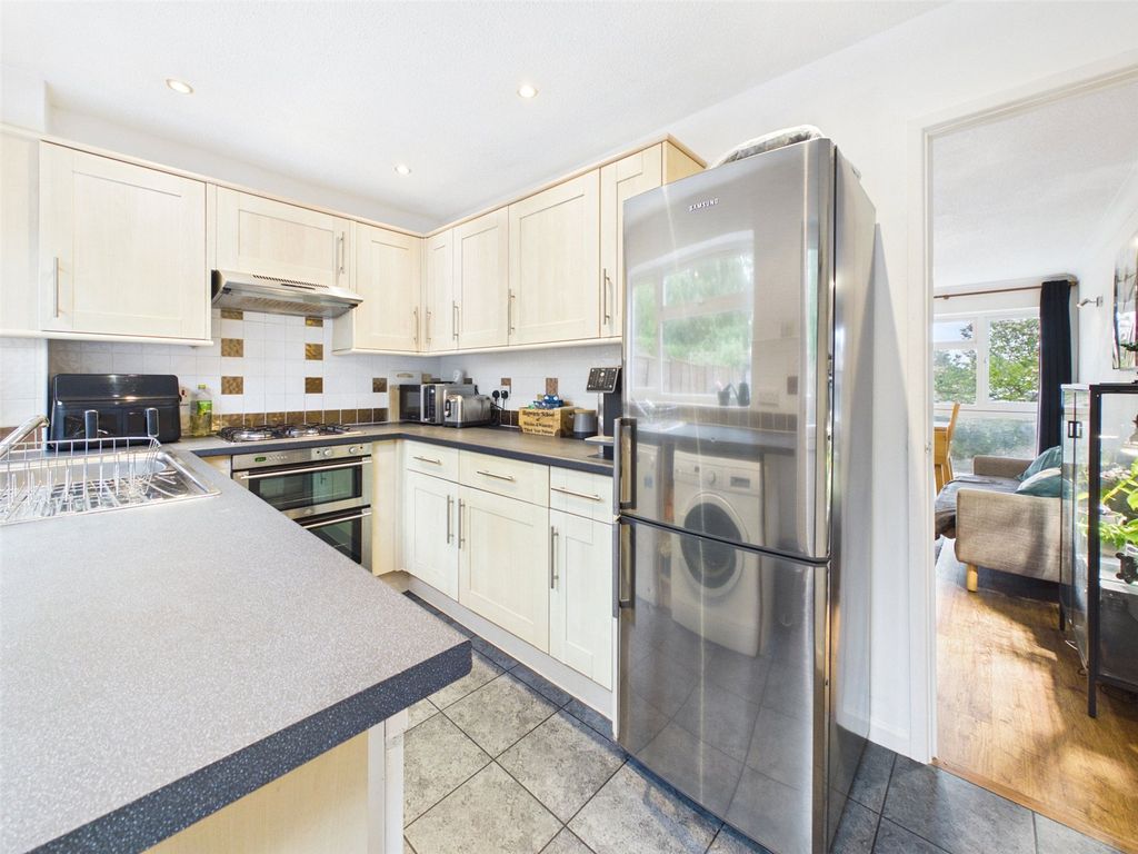 Property photo 3 of 16 Picture No. 04