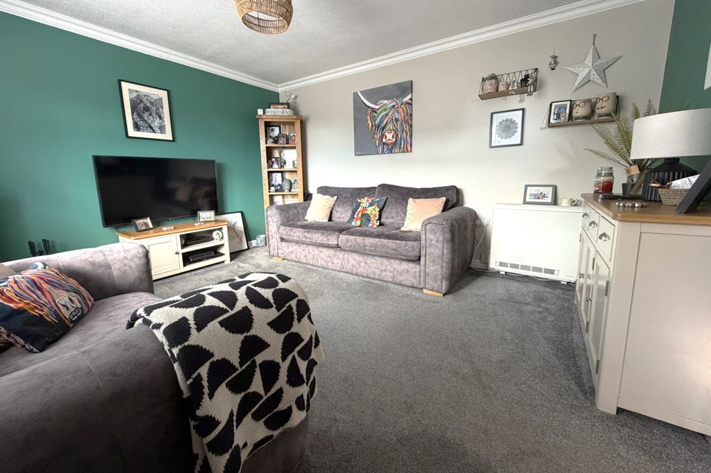 Property photo 3 of 16 A Lounge 2
