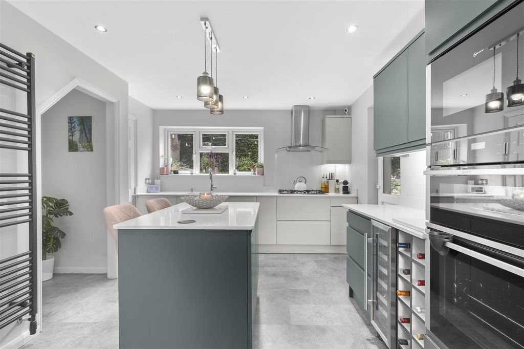 Property photo 3 of 30 Img_9835.Jpg