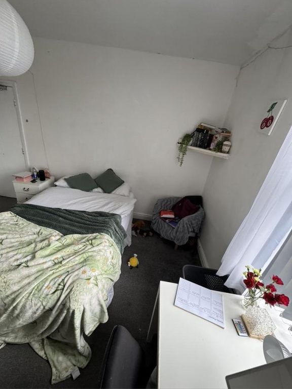 Property photo 3 of 19 9622948.Jpg