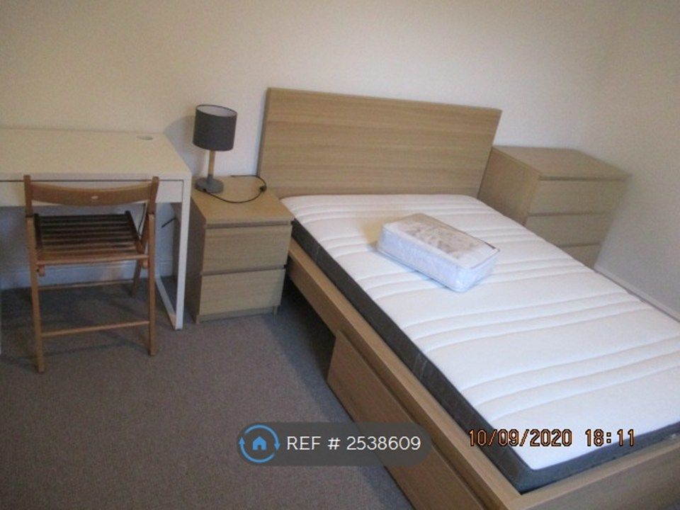 Property photo 3 of 15 Bedroom 2