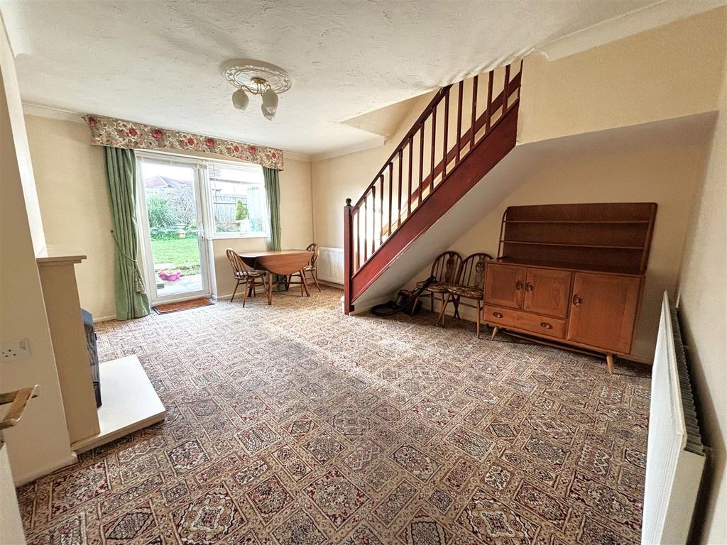 Property photo 2 of 14 Sitting/Dining