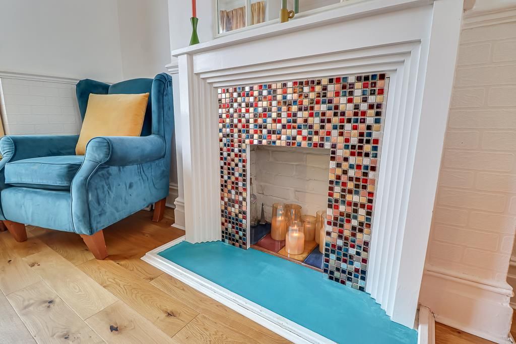 Property photo 3 of 21 Lounge