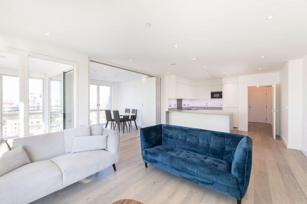 Property photo 1 of 9 Living Room 