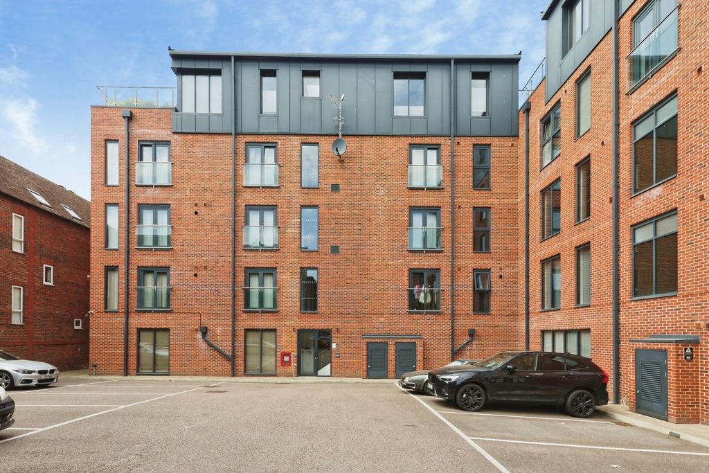Property photo 2 of 18 Pbox-Img.Jpg