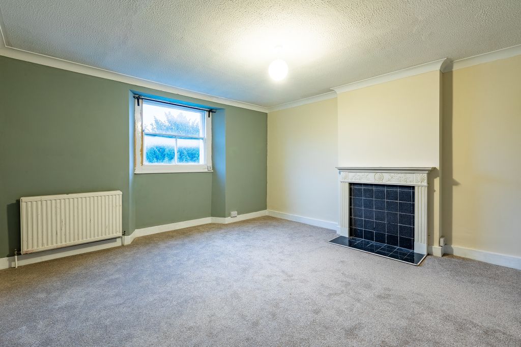 Property photo 2 of 10 Photo 3