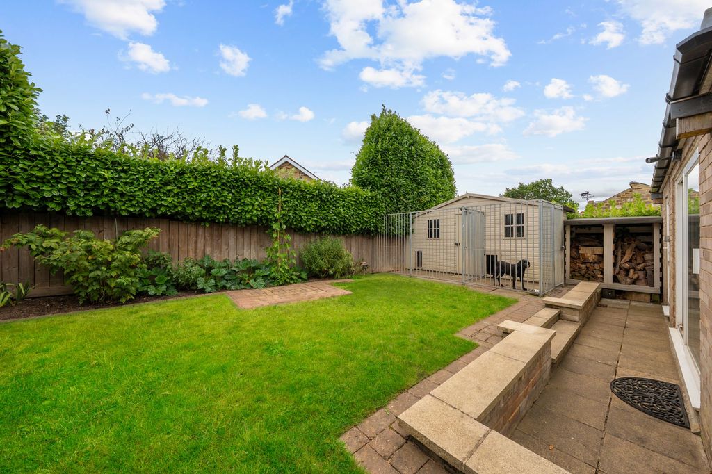 Property photo 3 of 21