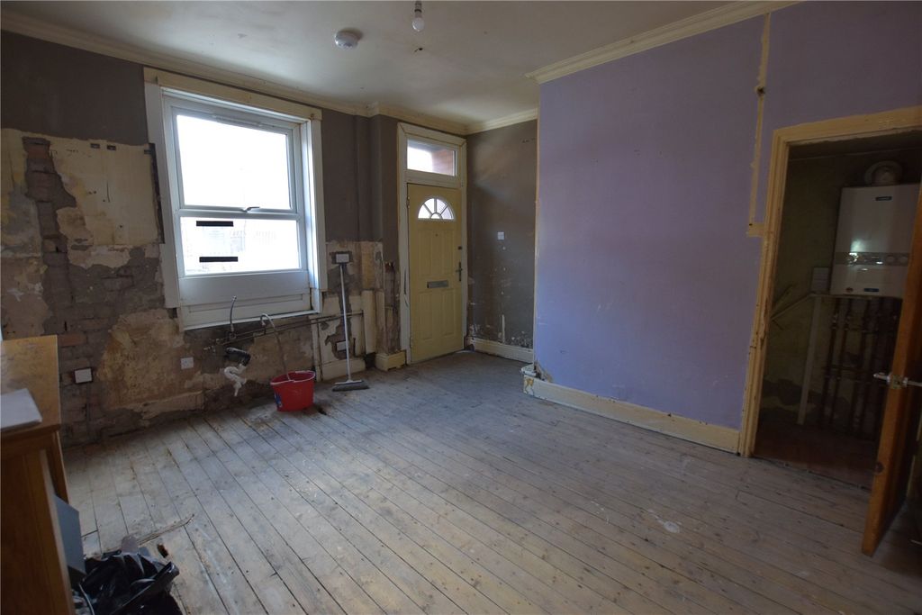 Property photo 3 of 6 Picture No. 04