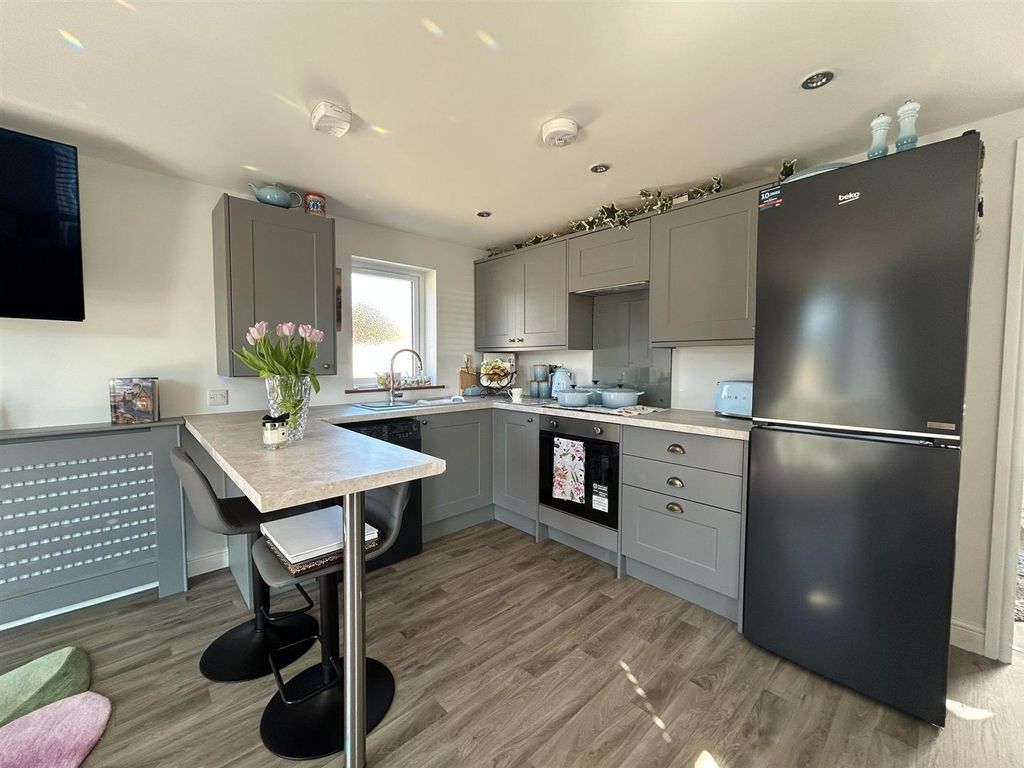 Property photo 3 of 11 11.Jpg