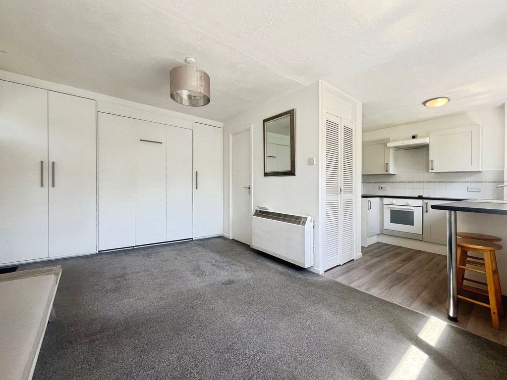 Property photo 3 of 7 Pbox-Img.Jpg