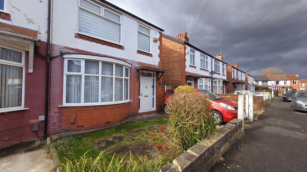 Property photo 1 of 17