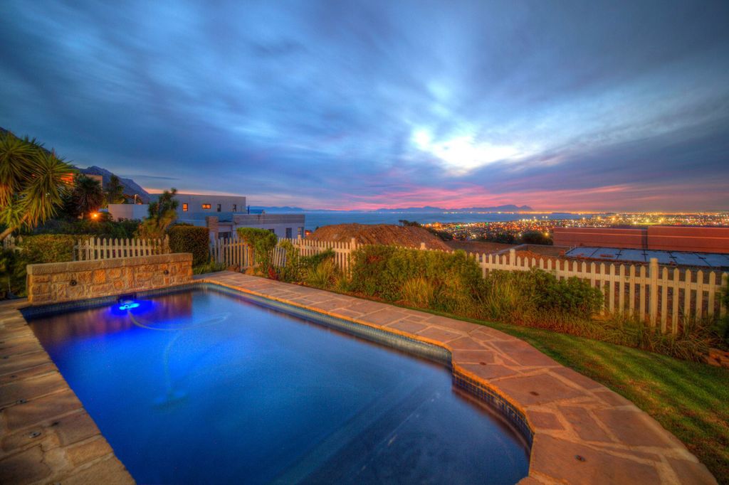 Property photo 3 of 53 Sw1734986