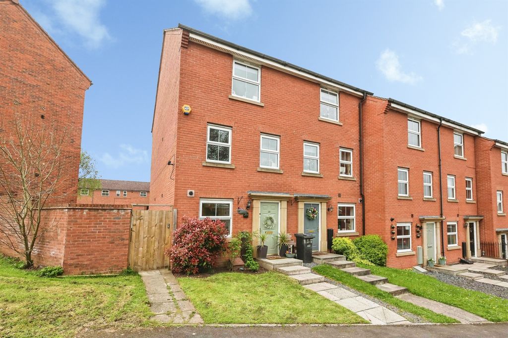 Property photo 1 of 21