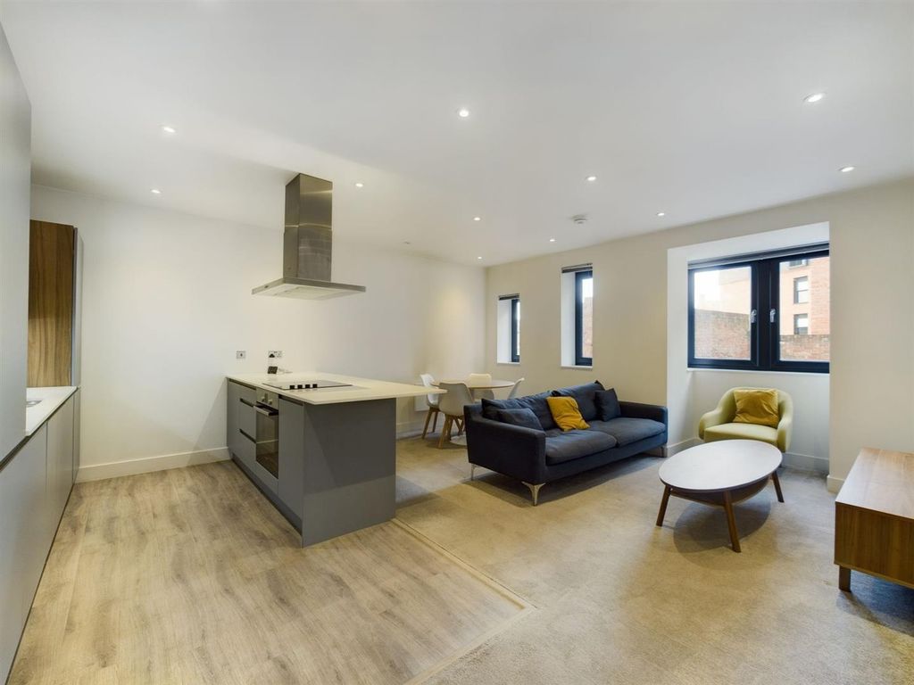 Property photo 2 of 9