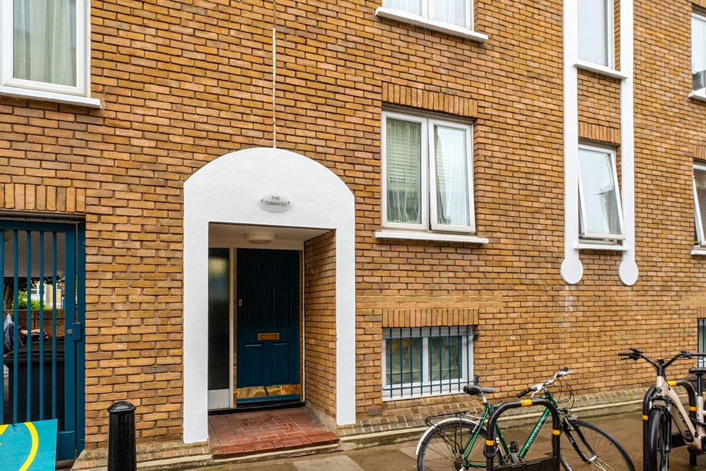 Property photo 2 of 17 5025162