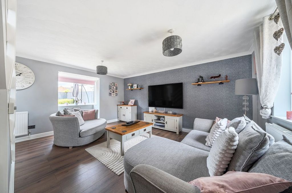 Property photo 2 of 17 13408541689De0Da95d3B
