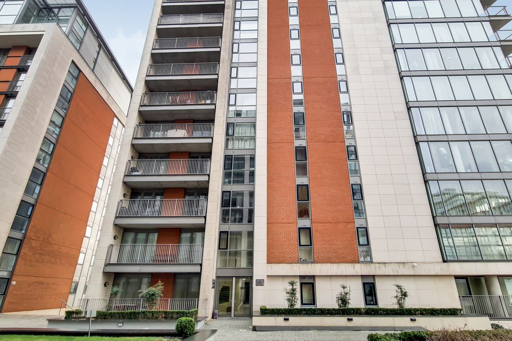 Property photo 2 of 12