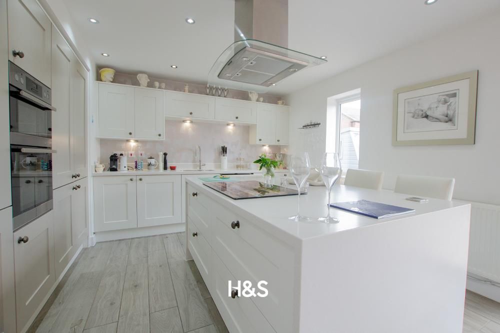 Property photo 2 of 26 111 Dewberry - Kitchen.Jpg