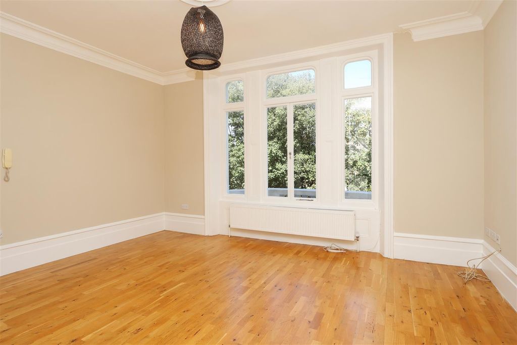 Property photo 3 of 14 Living Room
