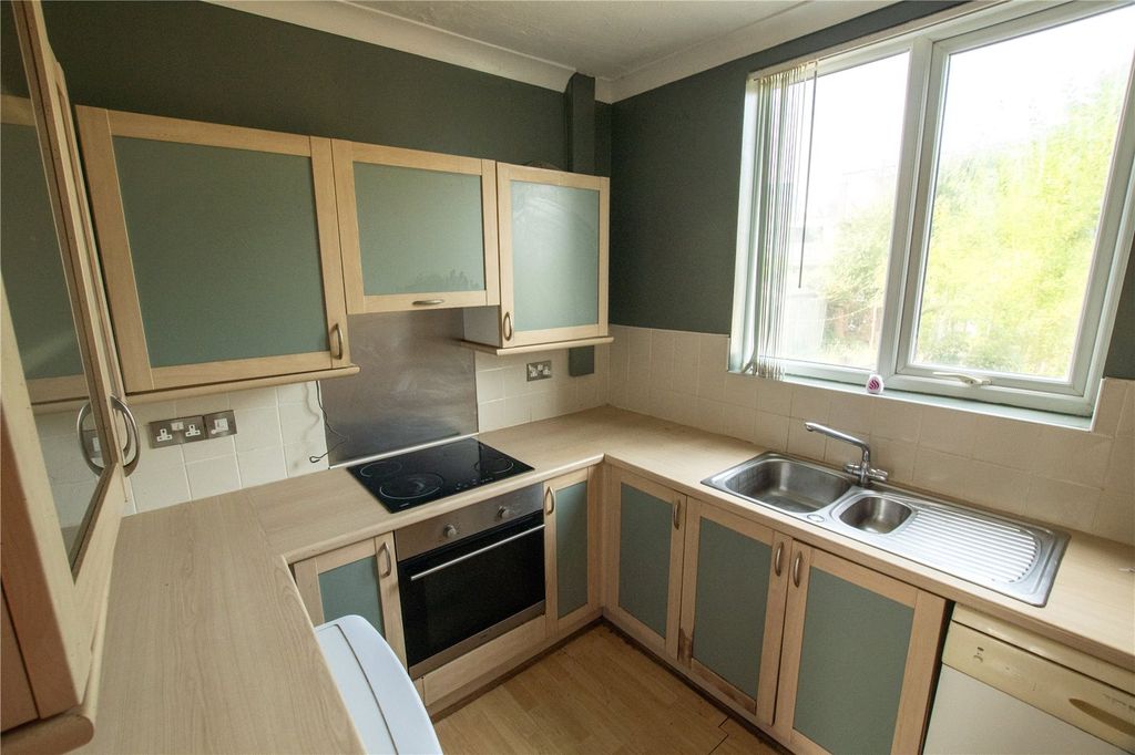 Property photo 2 of 11 Picture No. 10