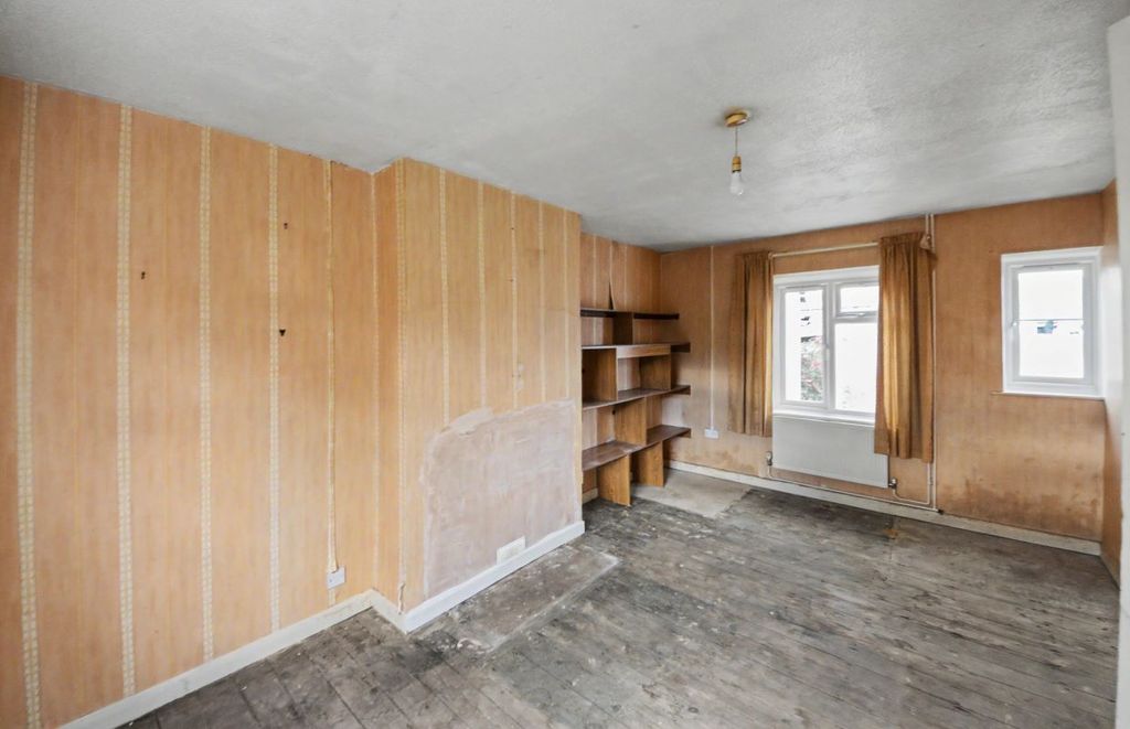 Property photo 3 of 22