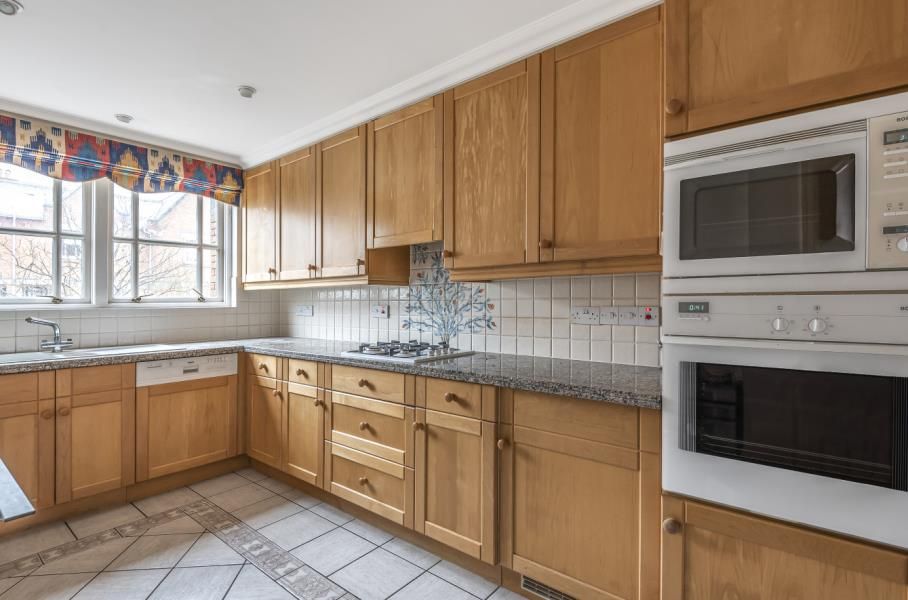 Property photo 2 of 7