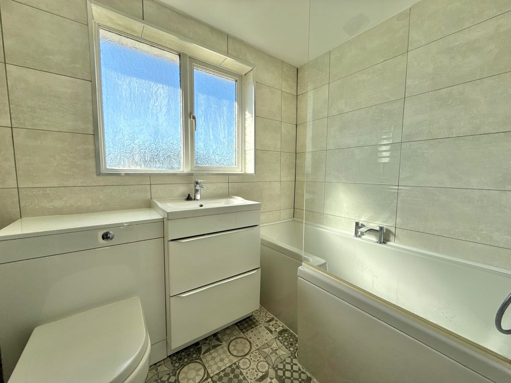 Additional image 11 of 3 bed semi-detached house for saleValley Road, Lincoln LN5