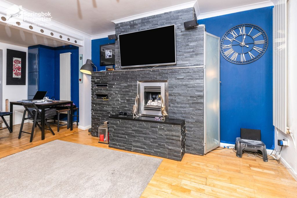 Property photo 2 of 14 Image 1