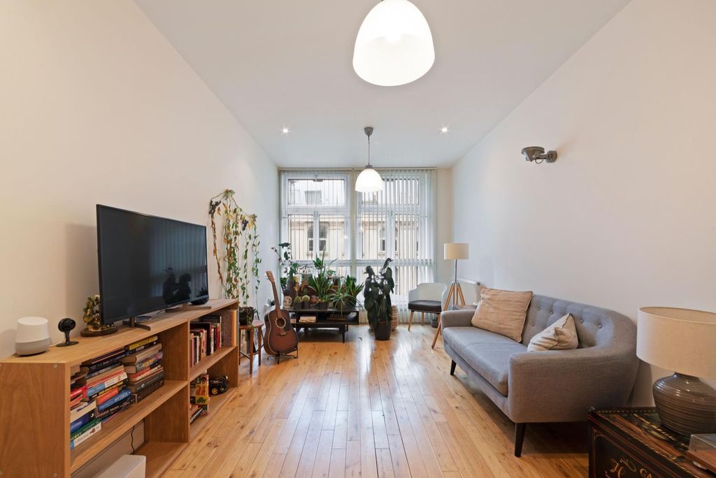 Property photo 1 of 11 Lbcik0Rc.Jpg