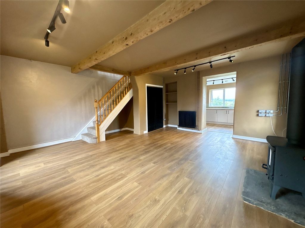 Property photo 3 of 17 Living Room