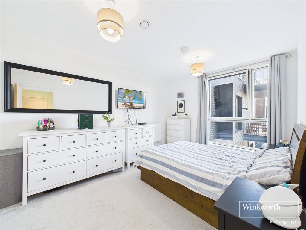 Property photo 3 of 12 Master Bedroom