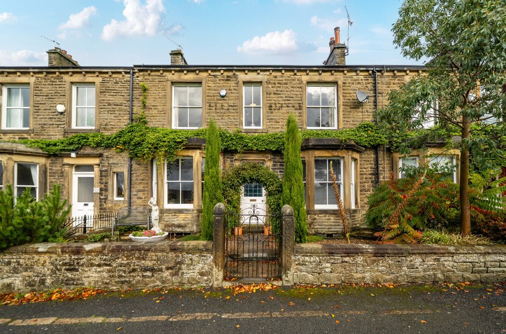 Property photo 1 of 19 1530264-3-6Ac8c3F...