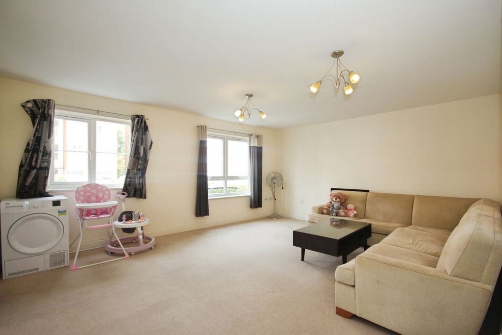 Property photo 3 of 16 Living Room