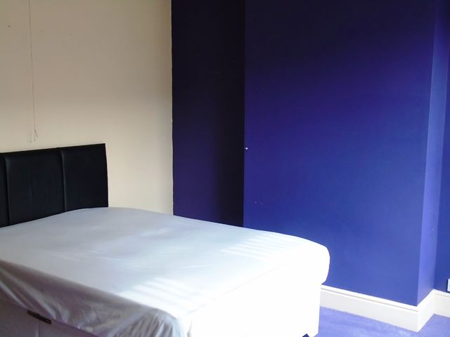 Property photo 3 of 6 Bedroom 1