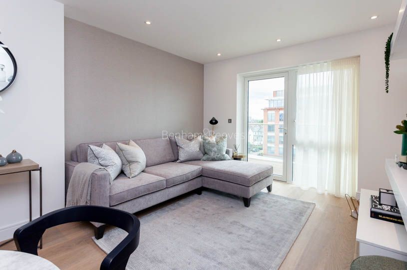 Property photo 2 of 12