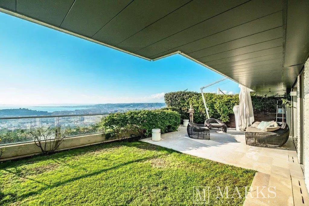 Property photo 1 of 10 Garden Floor Apartment With Panoramic Sea View