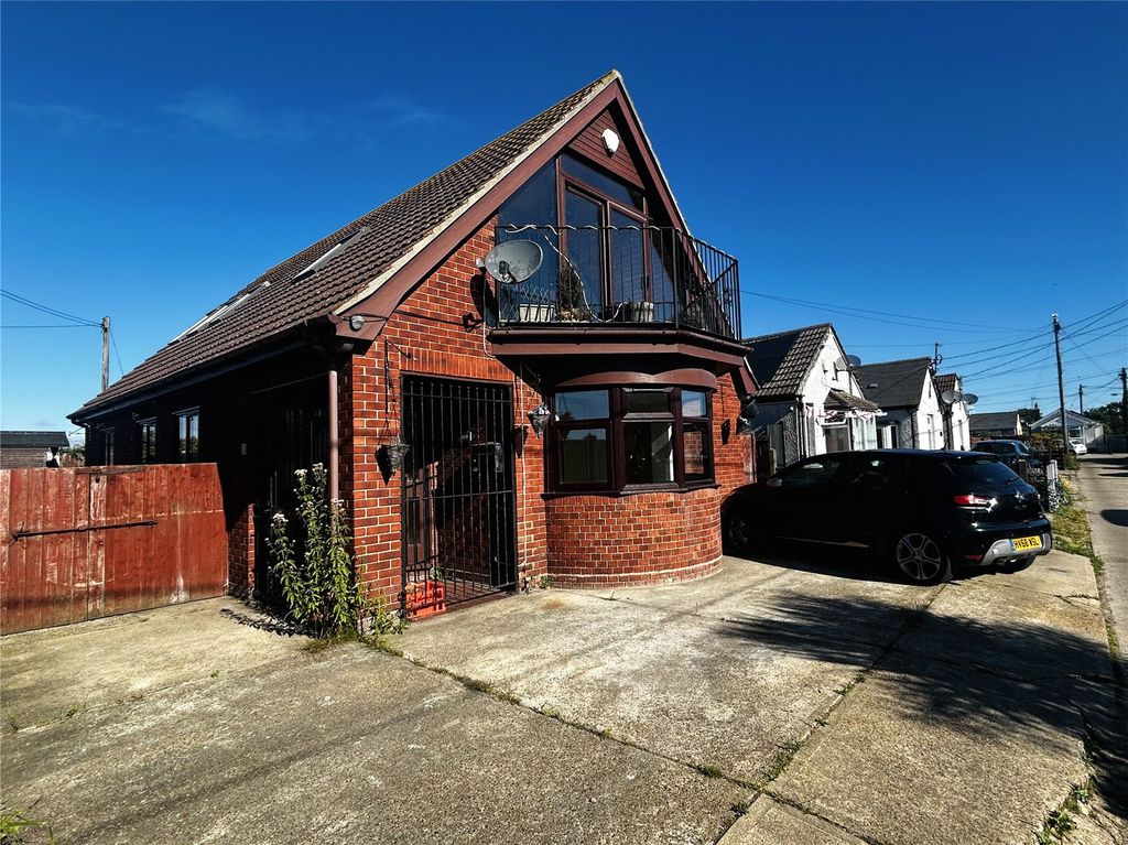 Property photo 1 of 22 External