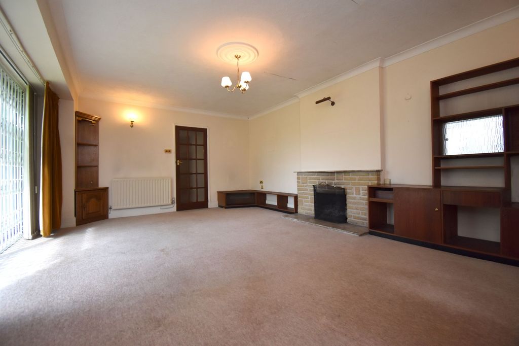 Property photo 2 of 24