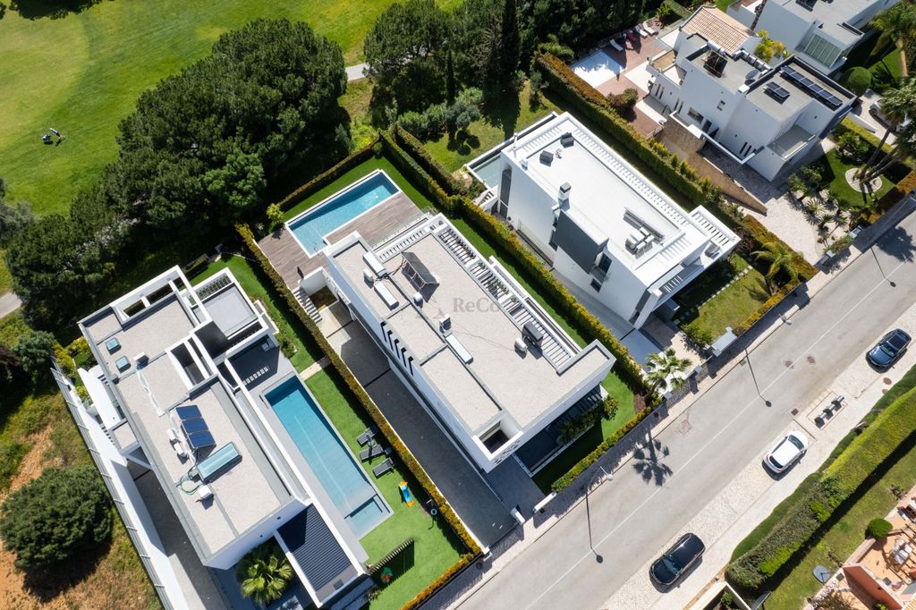 Property photo 3 of 28