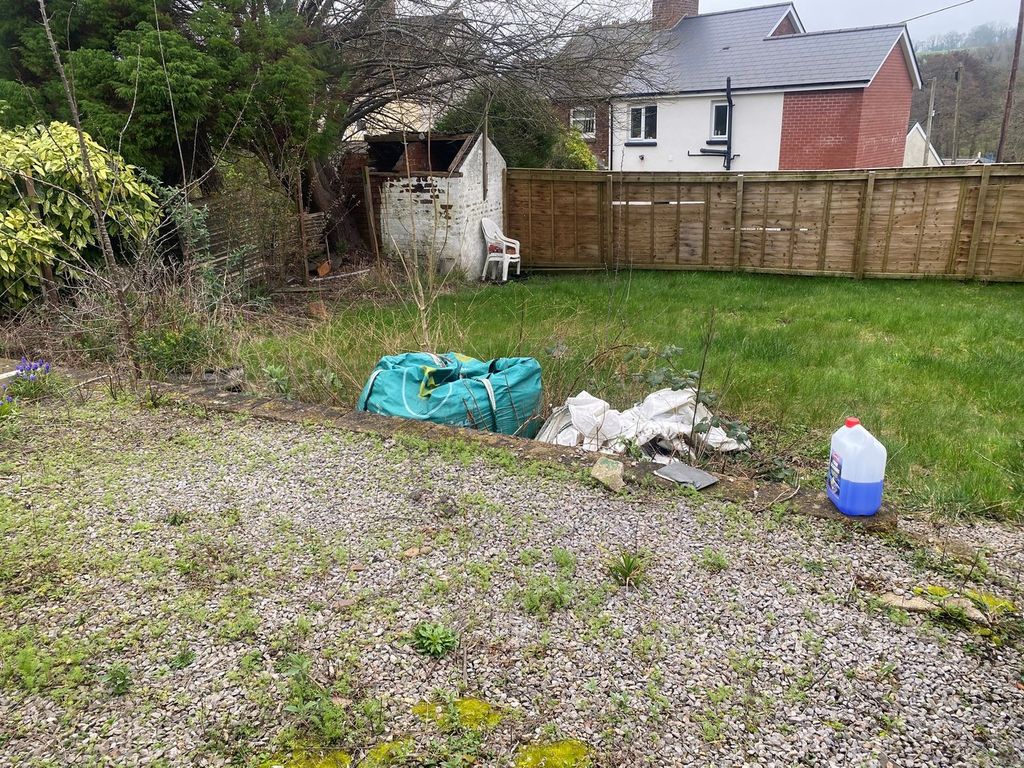 Property photo 3 of 8