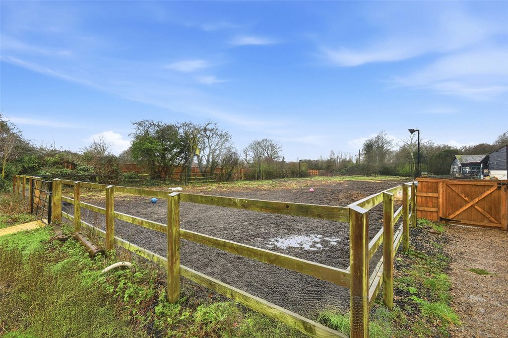 Property photo 3 of 35 Picture No. 04