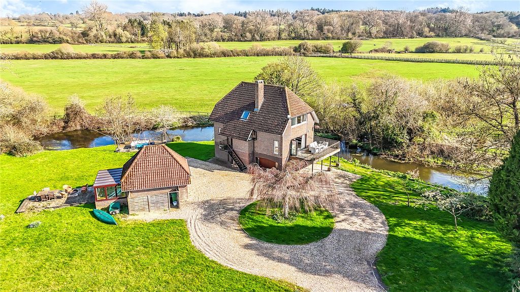 Property photo 2 of 33 Picture No. 62