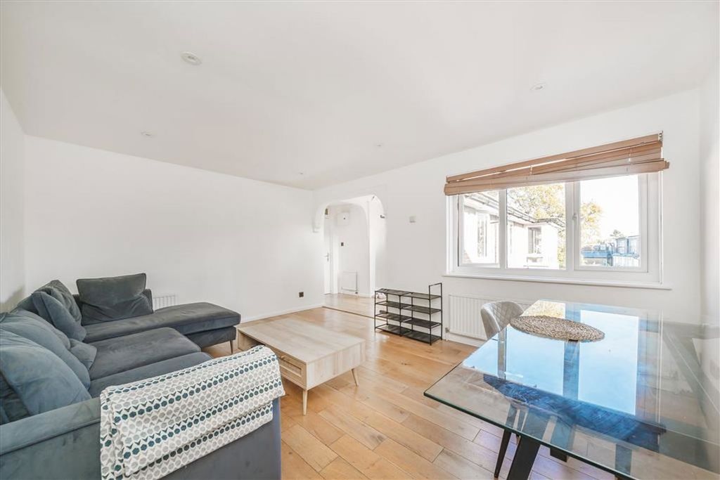 Property photo 2 of 6