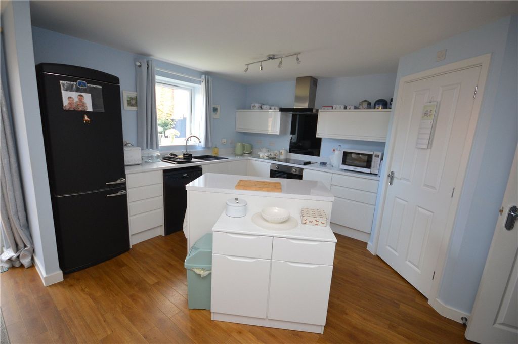 Property photo 3 of 13 Kitchen/Diner